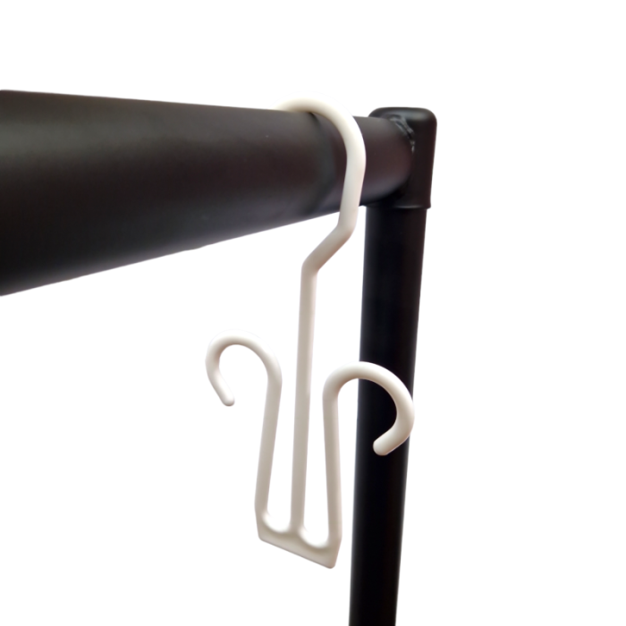 White Plastic Shoe Hangers -10cm - Image 3