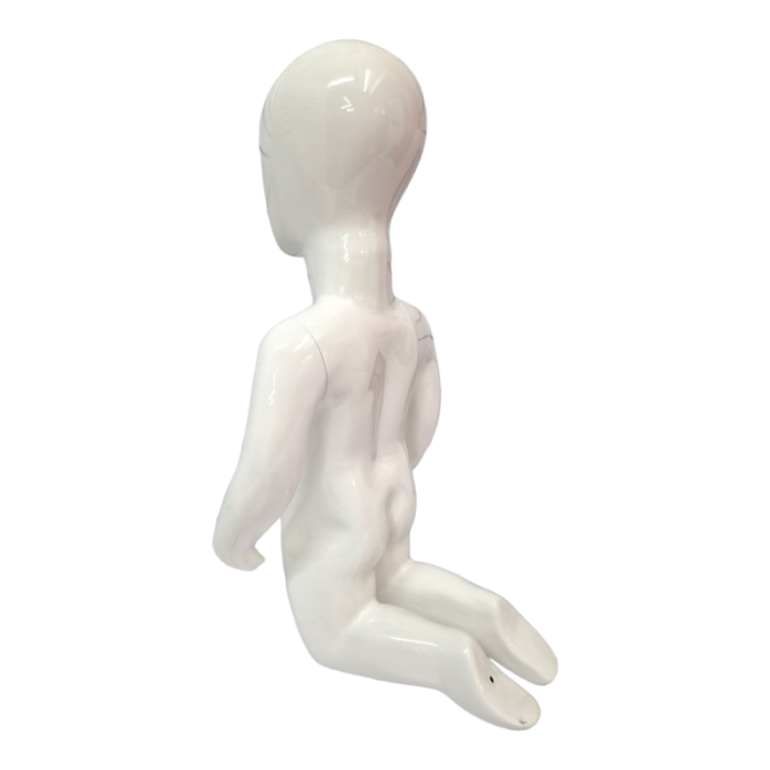 White Baby Kneeling Mannequins - Image 2
